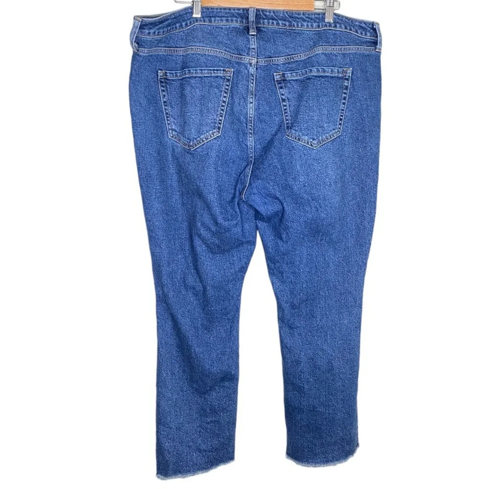 Torrid Medium Wash High Rise Button Fly Distressed Straight Jeans Plus Size 18 R - Picture 9 of 11